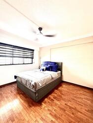 Blk 548 Jurong West Street 42 (Jurong West), HDB Executive #490829581